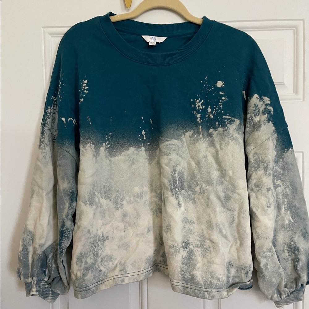 Acid washed sweatshirt